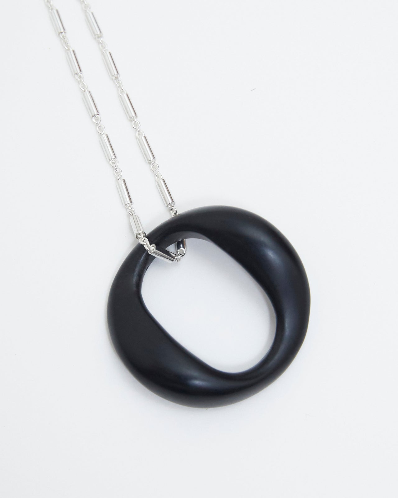 Shelter Necklace, BLACK AGATE