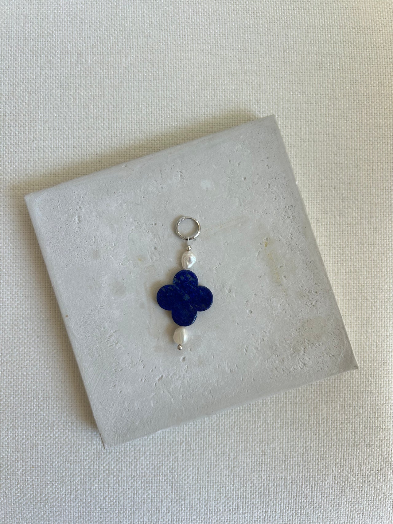 Taro Earring, LAPIS STACK