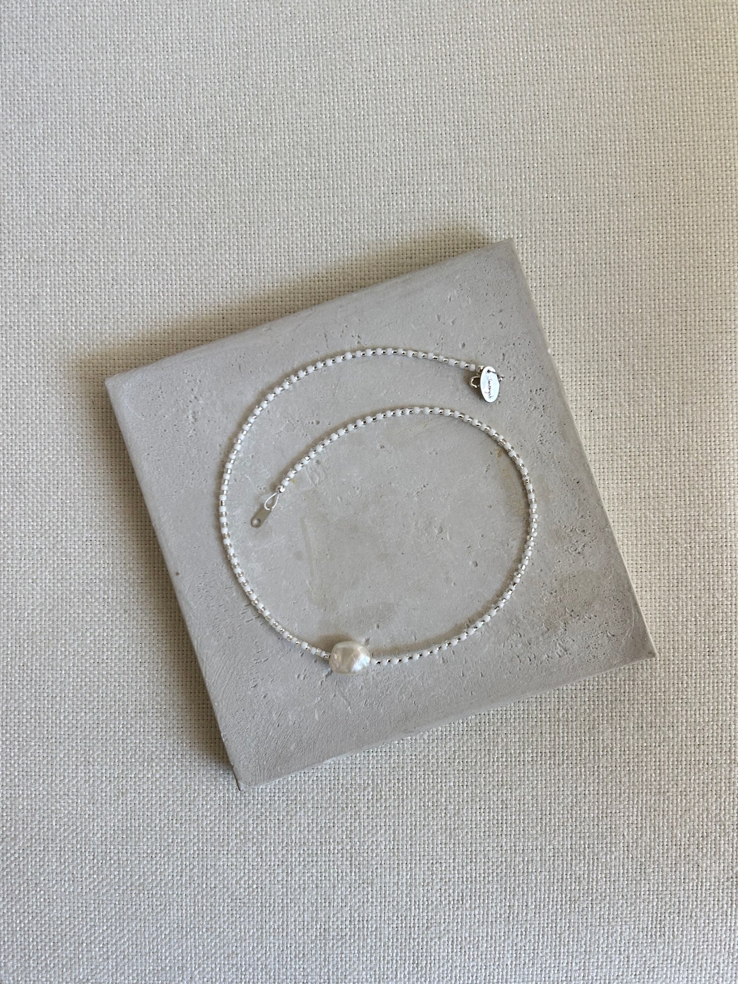 Somos Como Niños, WHITE/SILVER