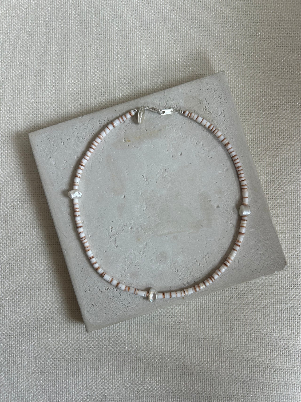Shoom Necklace, SHELL